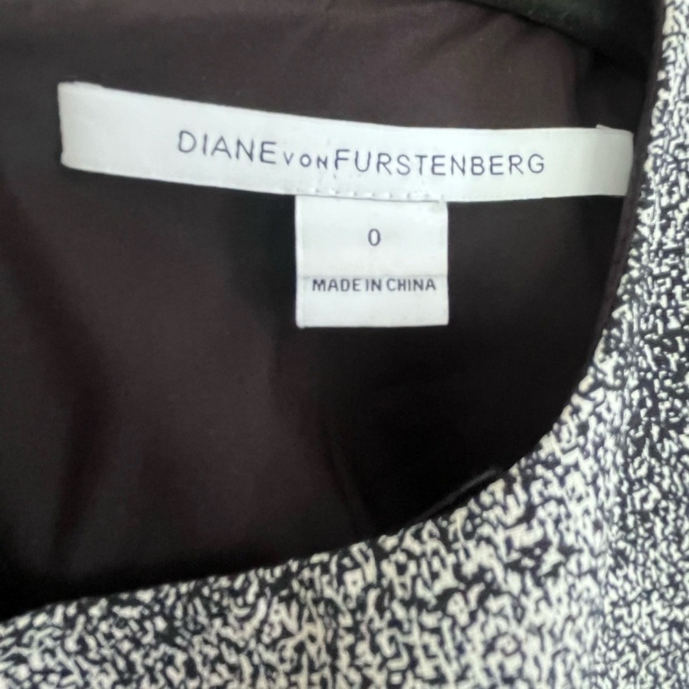 Diane von Furstenberg Eden Black White Abstract Sheath Dress US 0 XS Sleeveless - Picture 2 of 15